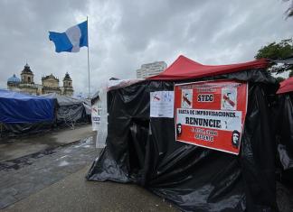 El Sindicato de Trabajadores de la Educación de Guatemala (STEG) aseguró que ocho salas han otorgado amparos a su favor. Foto La Hora: José Orozco