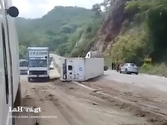 Contenedor volcado