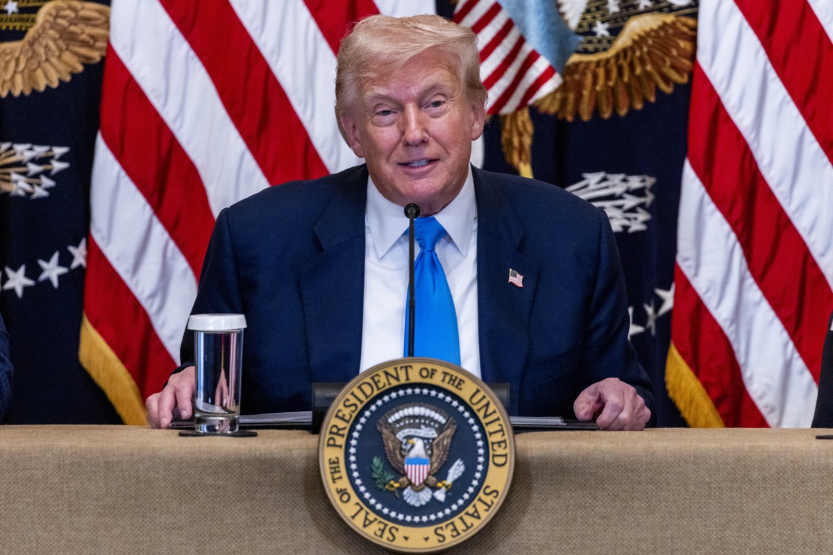 Tras advertencia previa Trump impone más aranceles a Brasil por el caso de Bolsonaro