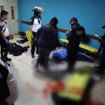 El Ministerio de Gobernación anuncia la denuncia y explusión de agentes de la PNC que dejaron su puesto durante ataque armado a velorio en zona 1.
