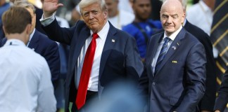 El presidente estadounidense, Donald Trump, anunció el envío de misiles Patriot a Ucrania, pero exigió a Europa asumir el costo. Foto La Hora: EFE/EPA/CJ GUNTHER