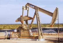 Reformas a Ley de Hidrocarburos busca crear plan de cierre de petroleras y aumentar regalías al Estado Diputados oficialistas presentan reformas a la Ley de Hidrocarburos, que incluye contratos de petroleras. Foto: La Hora