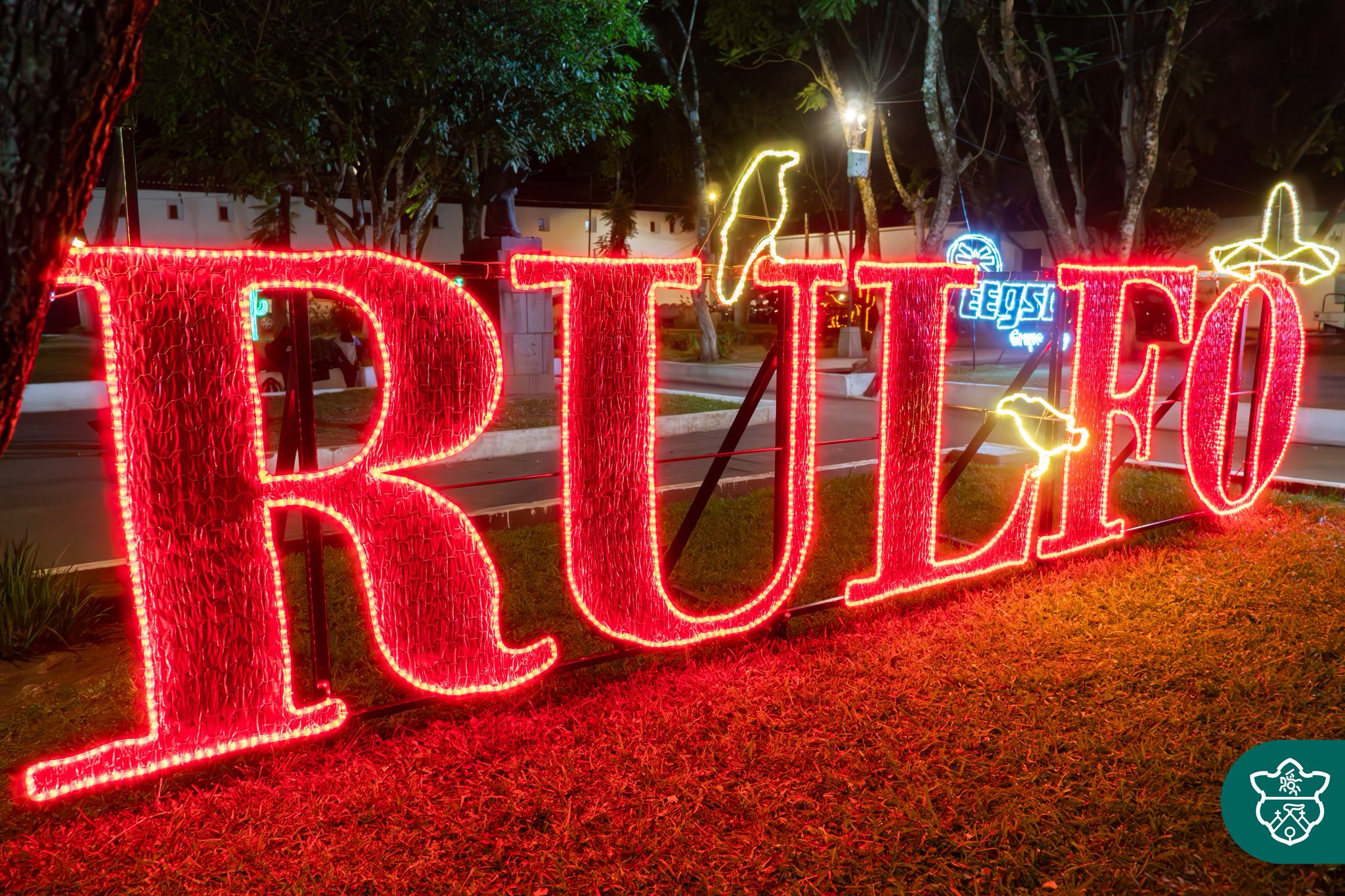 Las calles se llenan de luz, disfruta del último fin de semana de los alumbrados en Antigua Guatemala. Foto: Municipalidad de Antigua Guatemala