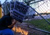 Imagen de archivo de manifestaciones en el centro Krome por el abuso de guardias de ICE. Foto La Hora: EFE