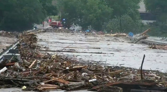 Autoridades del Texas reportan al menos 13 fallecidos y 20 desaparecidos tras inundaciones derivadas de lluvias en horas de la noche del pasado 3 de julio.