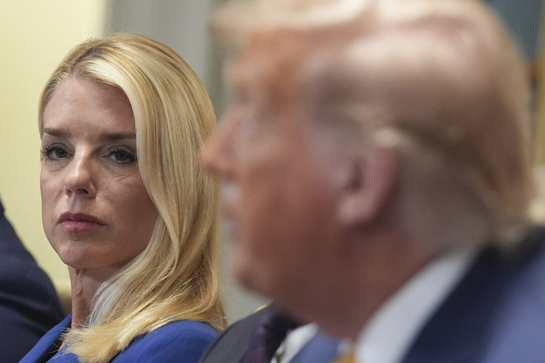 Trump continúa “purga” contra fiscales que lo investigaron: fiscal General destituye a 2