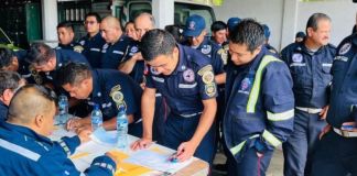 Entrega Bono de Riesgo a 970 bomberos de ASONBOMD. Foto La Hora: ASONBOMD