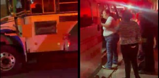 Un autobús de transporte colectivo se empotró contra una pared en la aldea Las Anonas, en el municipio de San José Pinula, Foto La Hora: Captura de Pantalla. Bomberos Voluntarios.