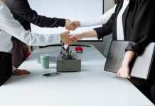 Alista tu CV para aplicar en las 2 mil plazas que ofrece esta feria del empleo