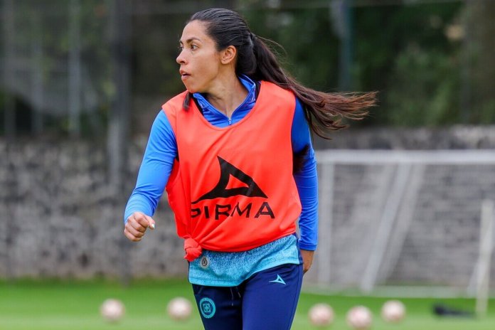 Ana Lucía Martínez se entrenó con su nuevo equipo, el Cruz Azul Femenil