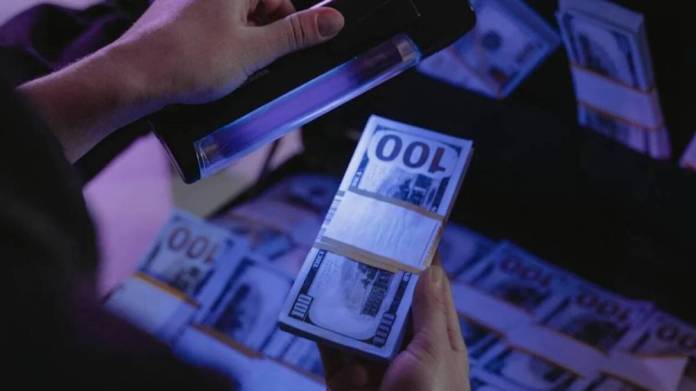 Aumentan el monto y las denuncias por lavado de dinero en el primer semestre del 2025