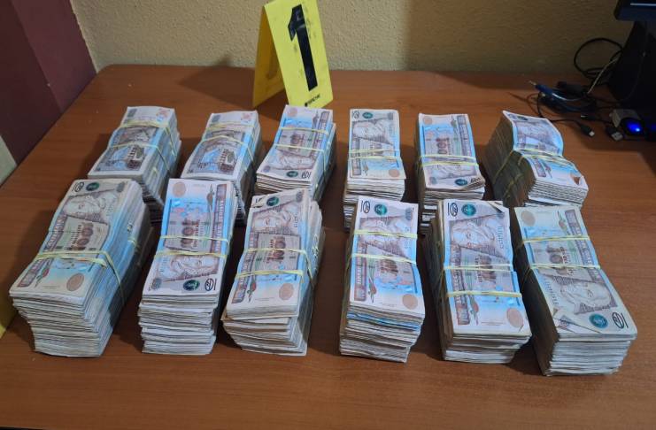 PNC captura a mujer con más de Q600 mil tras allanamientos en Huehuetenango