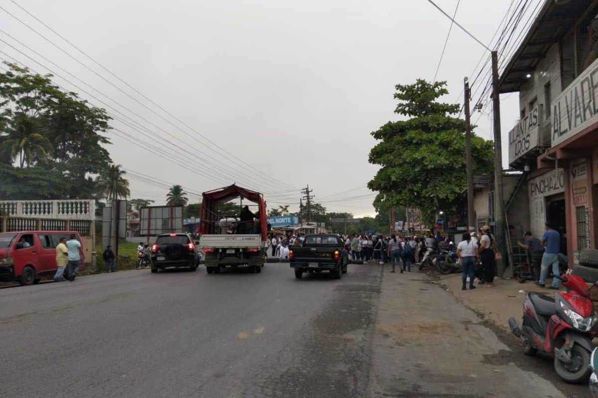 Provial registra nueva jornada de bloqueos con inicio en Izabal por parte del STEG