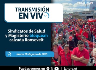 En vivo: Sindicatos de Salud y Magisterio bloquean calzada Roosevelt. Foto La Hora: Daniel Ramírez.