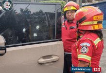 Ataque armado en zona 7 deja una persona fallecida . Foto La Hora: Bomberos Municipales.