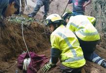 Bomberos localizan el cuerpo sin vida de mujer soterrada en Bárcenas tras fuertes sismos Bomberos