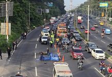 Motociclista fallecido en km 14 de CA-9 colapsa tráfico en dirección norte Autoridades de la Policía Municipal de Tránsito (PMT), de Villa Nueva reportan un cierre vial en la ruta CA-9 tras el fallecimiento de un motociclista
