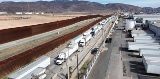 Camioneros en frontera con EE.UU., afirman que el inglés no es un problema