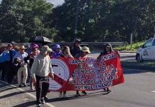 Marcha del STEG durante su trayecto de Totonicapán a Sololá.