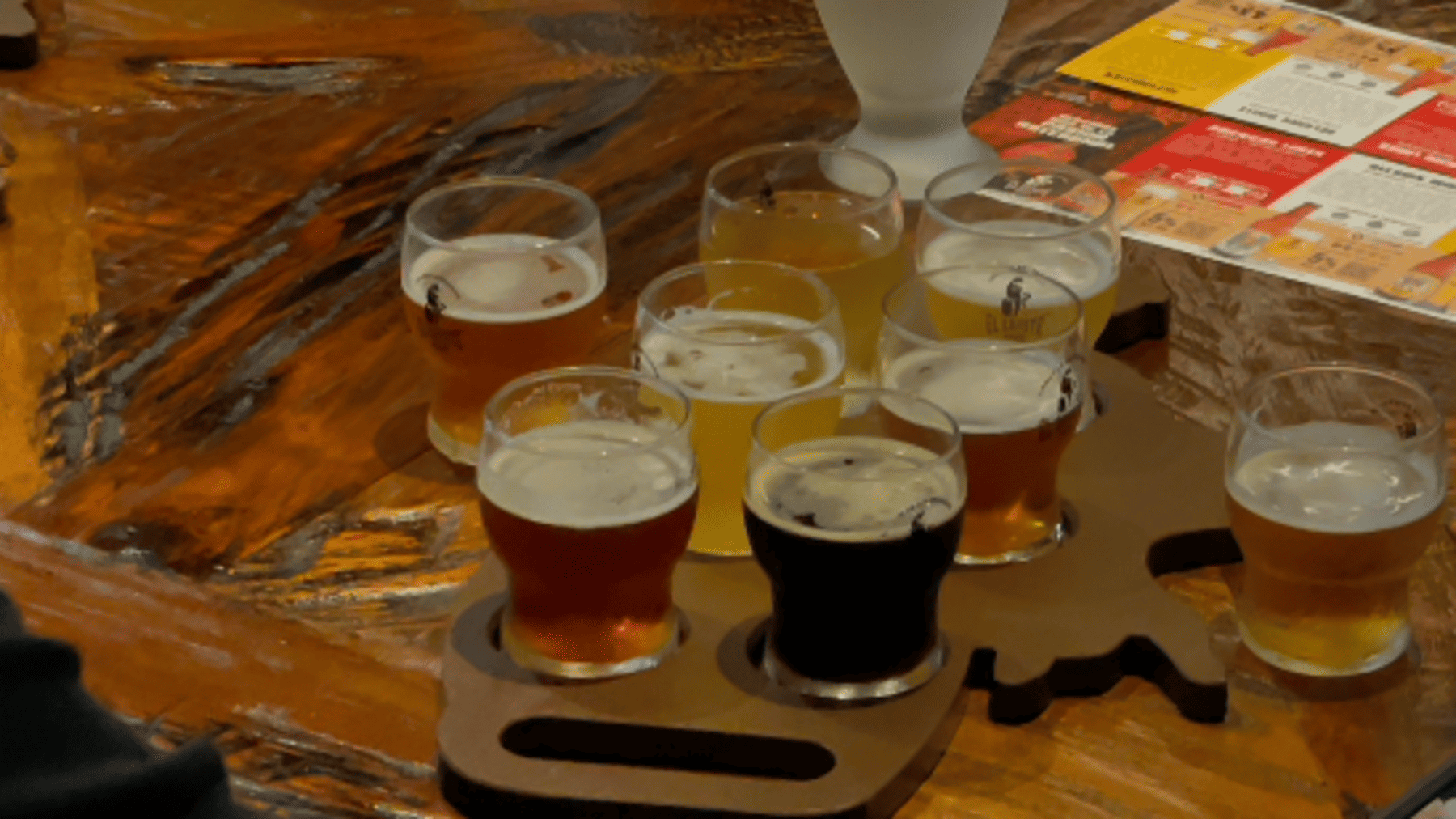 Diferentes estilos de cervezas del Zapote Brewing Company. Foto: La Hora/ Víctor García