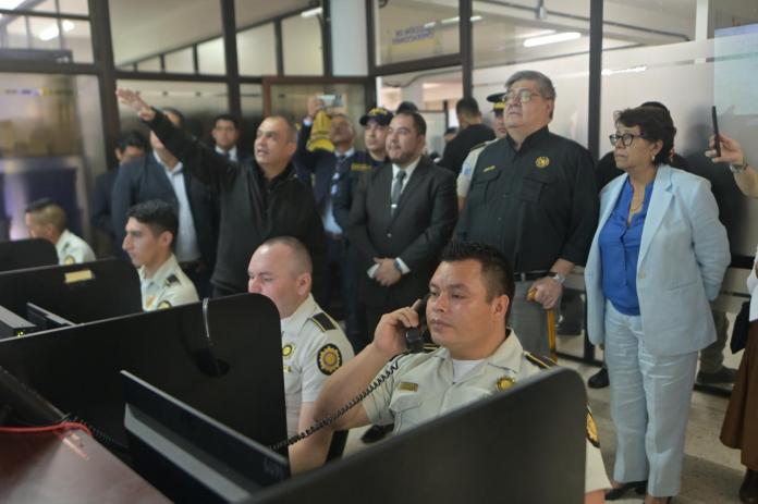Activación de asistente virtual para realizar reportes viales hacia el Departamento de Tránsito de la PNC