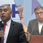 Jefe de la FECI, Rafael Currucichue, y Secretario de Segeplan, Carlos Mendoza.