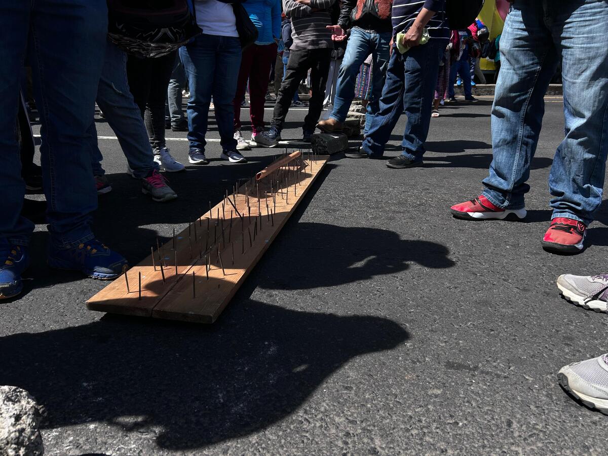 Bloqueo del STEG en calzada Roosevelt