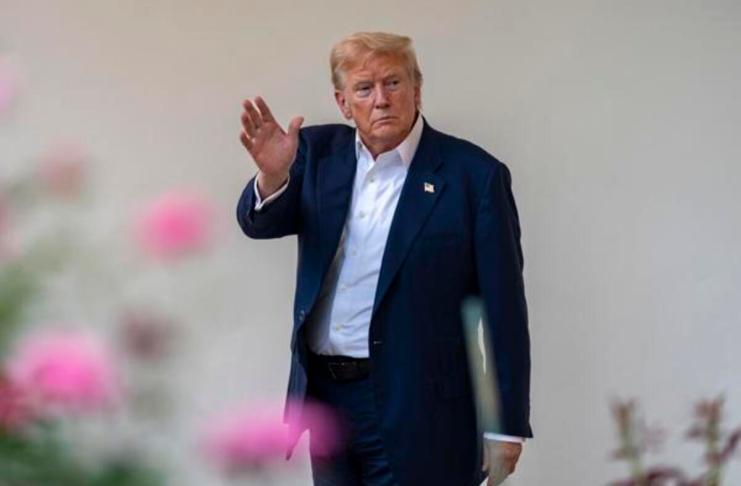 El presidente estadounidense Donald Trump anuncia aranceles del 25 % para India . Foto La Hora: EFE.