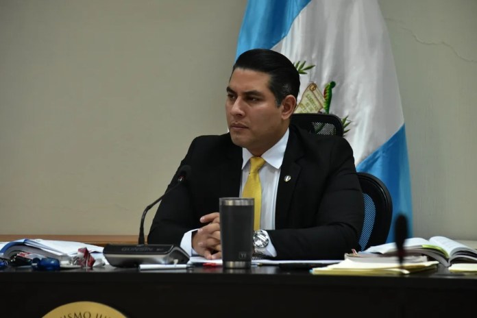El juez suplente de Mayor Riesgo B, Eduardo Luis Orozco Pineda. Foto: La Hora / Archivo.