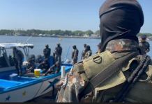 Ejército y Marina interceptan embarcación en el Pacífico con posibles ilícitos