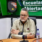 El diputado Sergio Enríquez se molestó con la viceministra de Desarrollo, Bertha Zapeta, cuando ella respondió a una pregunta hecha por el diputado en idioma k'iche'. Foto La Hora: Bancada UNE