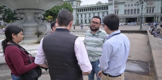 MCD comienza inspecciones en fuente de Plaza de la Constitución por posibles daños al patrimonio Equipo del Ministerio de Cultura y Deportes inspecciona fuente en Plaza de la Constitució