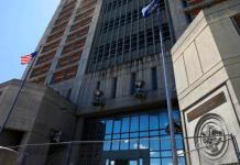Una investigación del Departamento de Justicia de EE.UU. (DOJ, en inglés) y el FBI concluyó que el financiero Jeffrey Epstein. Foto La Hora: EFE.