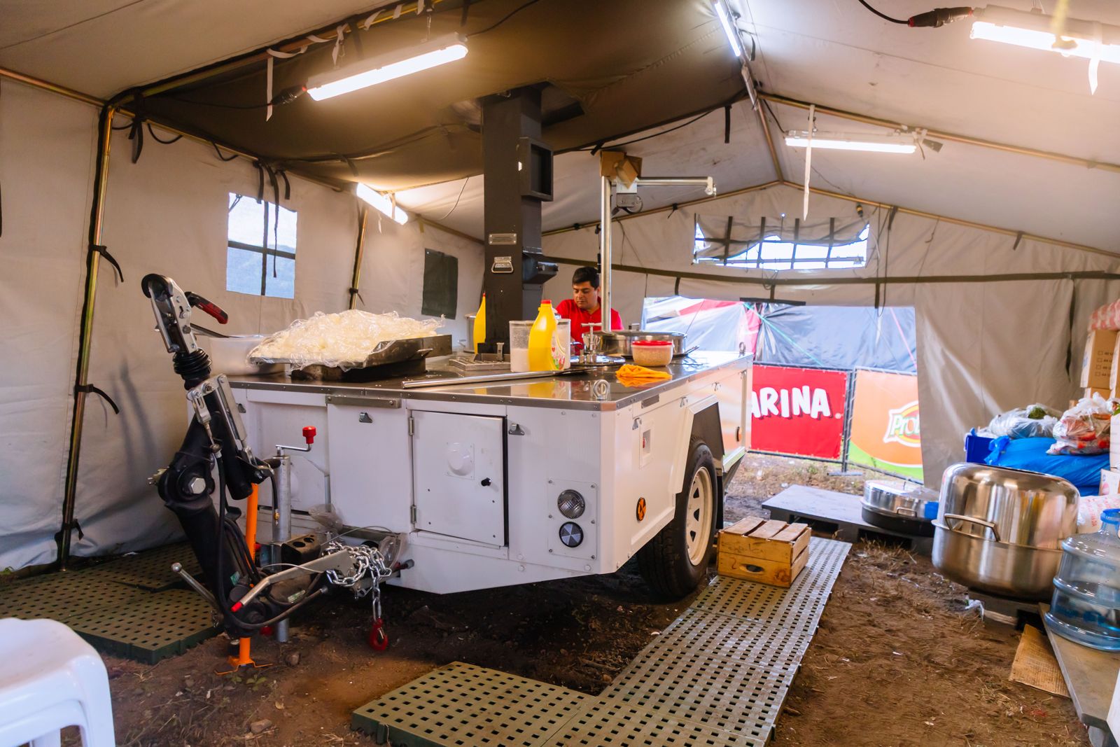 Cocina especializada para emergencias y desastres naturales. Foto: Cortesía Fundación Castillo Córdova.