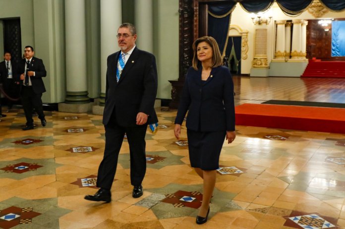 El presidente Arévalo y la vicepresidenta Herrera se pronunciaron sobre el incidente del diputado Aguirre con el ministro del CIV. Foto La Hora: Gobierno de Guatemala