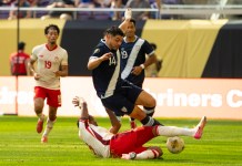 Copa Oro: Darwin Lom y su Panenka inmortal, al estilo Abreu en el Mundial y Pirlo en la Eurocopa Copa Oro: Darwin Lom y su Panenka inmortal, al estilo Abreu en el Mundial y Pirlo en la Eurocopa. Foto La Hora: AP.