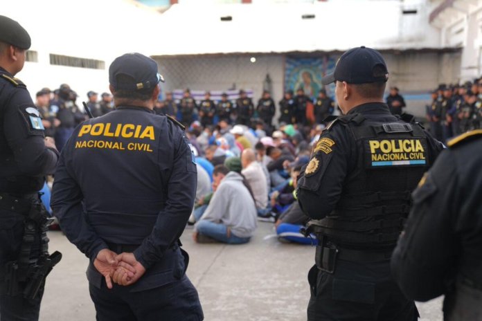Agentes realizan una requisa en 17 módulos del centro de detención 