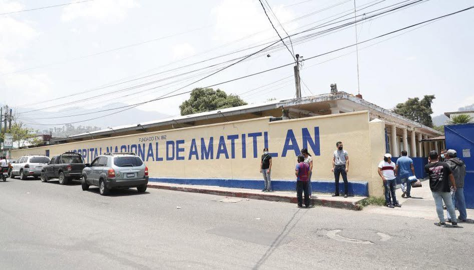 Hospital de Amatitlán inhabilita servicios por evaluación de daños; emergencias sigue en funcionamiento