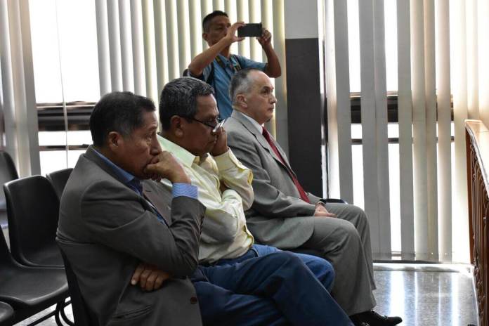 Militares retirados implicados en el caso Industria Militar. Foto La Hora: Daniel Ramírez