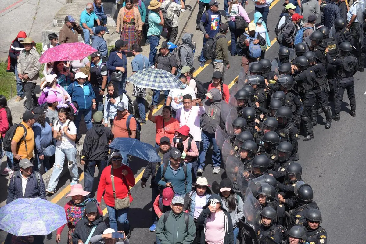 Bloqueo del STEG en calzada Roosevelt