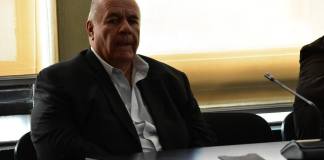 Exembajador Julio Ligorria esperará un mes más para saber si cierran o no el caso a su favor. Foto La Hora: Daniel Ramírez