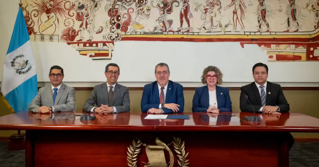 Arévalo presentará iniciativa de ley antilavado de dinero