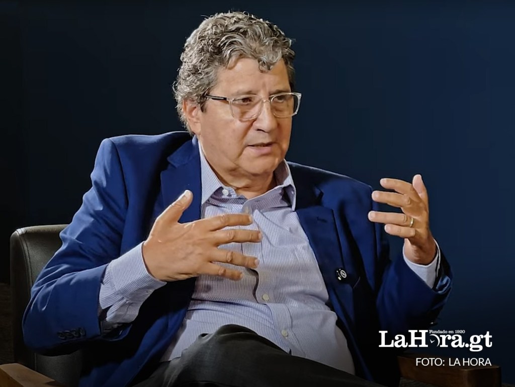 Luis Fernández Molina, exmagistrado de la CSJ, también catedrático. Foto: La Hora.