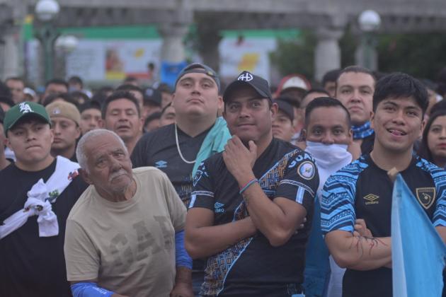 Minuto a minuto desde el Obelisco: así viven los guatemaltecos el partido Guatemala vs EE. UU.