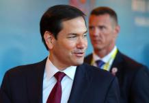 "Cada país del mundo va a recibir una carta en algún momento", dijo a periodistas Rubio en su primer viaje a Asia. Foto La Hora: EFE.