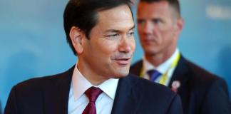 "Cada país del mundo va a recibir una carta en algún momento", dijo a periodistas Rubio en su primer viaje a Asia. Foto La Hora: EFE.