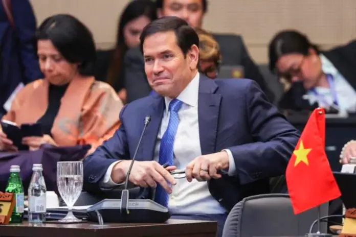Marco Rubio dice que su reunión con Wang Yi ayudará a El secretario de Estado estadounidense Marco Rubio este 11 de julio en Kuala Lumpur. Foto La Hora: EFE.