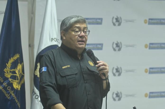 Ministro de Gobernación, Francisco Jiménez.