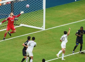 Para los cuartos de final, habrá cinco equipos europeos, dos brasileños y uno de Arabia Saudita. Los partidos se disputarán los días 5 y 6 de julio. Foto La Hora: AP