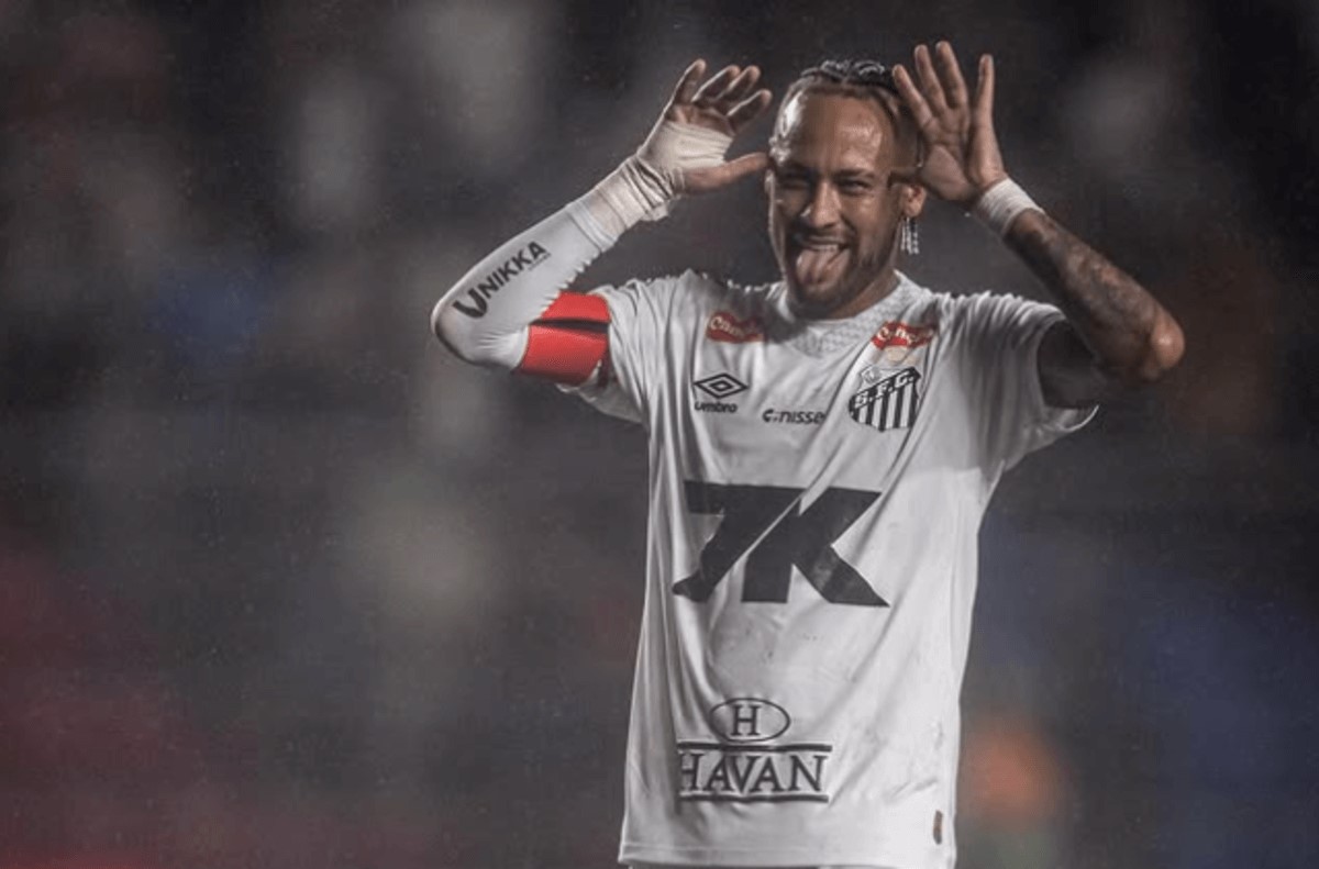 ¡Celebró un gol que no era! Neymar recibe fuertes críticas por su bajo rendimiento con el Santos